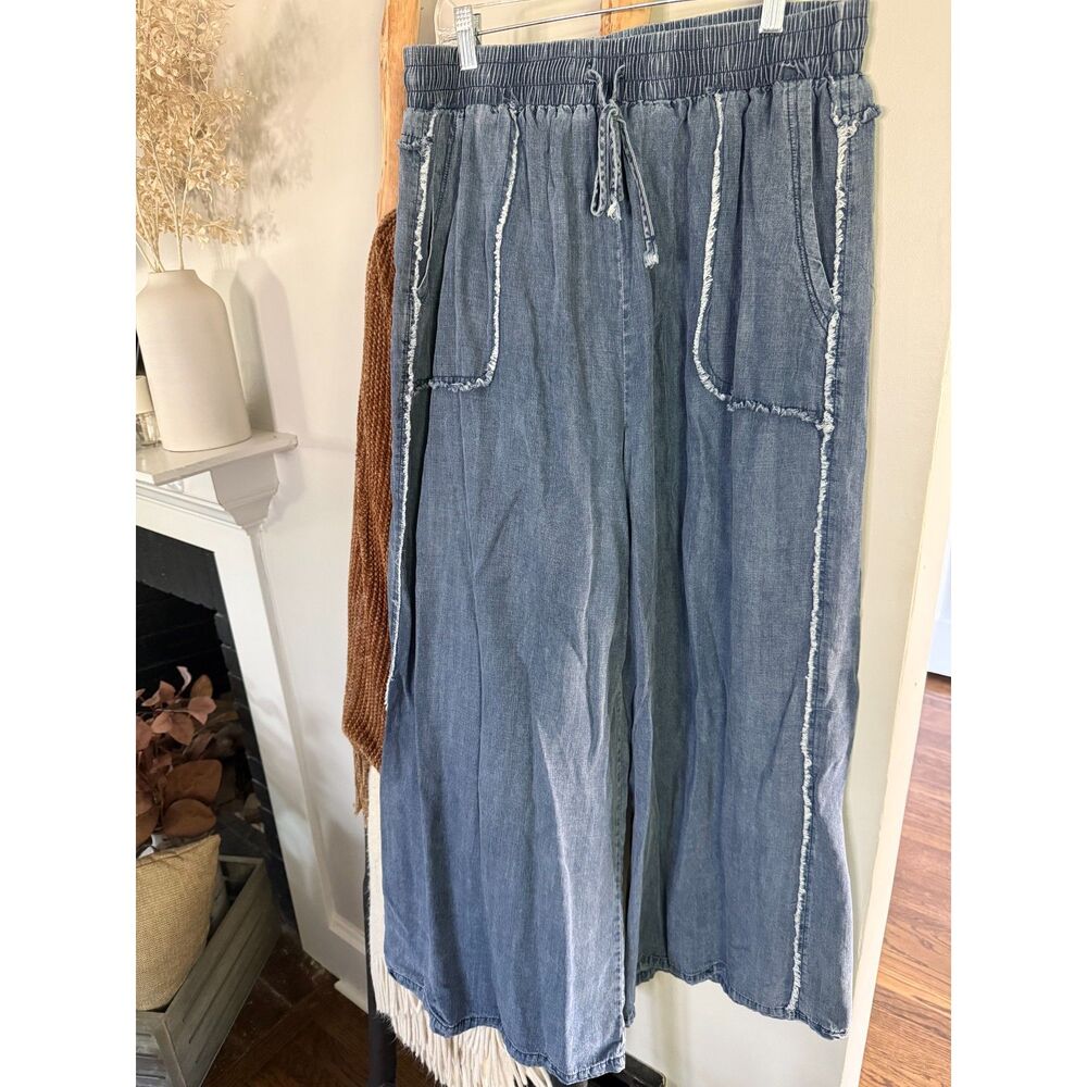 Frayed Chambray Wide-Leg Bootcut Pants - Washed Blue